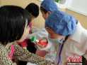 福州学校幼儿园启动晨检 全面防控H7N9禽流感