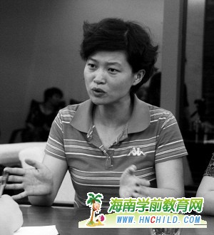 幼儿园园长回应虐童事件：家长为阻合班导演闹剧