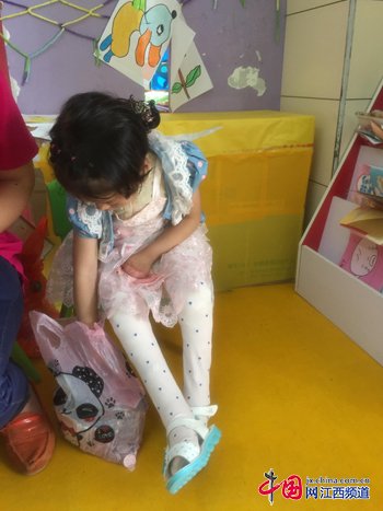 南昌“六一” 幼儿义卖作品献爱心——维佳贝诺爱乐南昌万科园